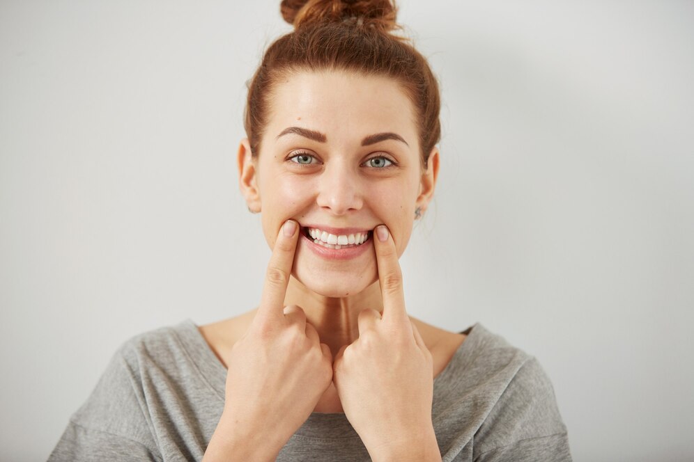 Glo Whitening in Republic & Buffalo, MO